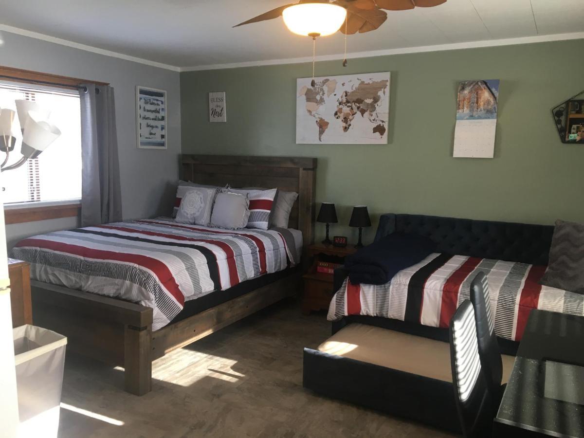 Home Away From Home, Recently Renovated North Troy Zewnętrze zdjęcie